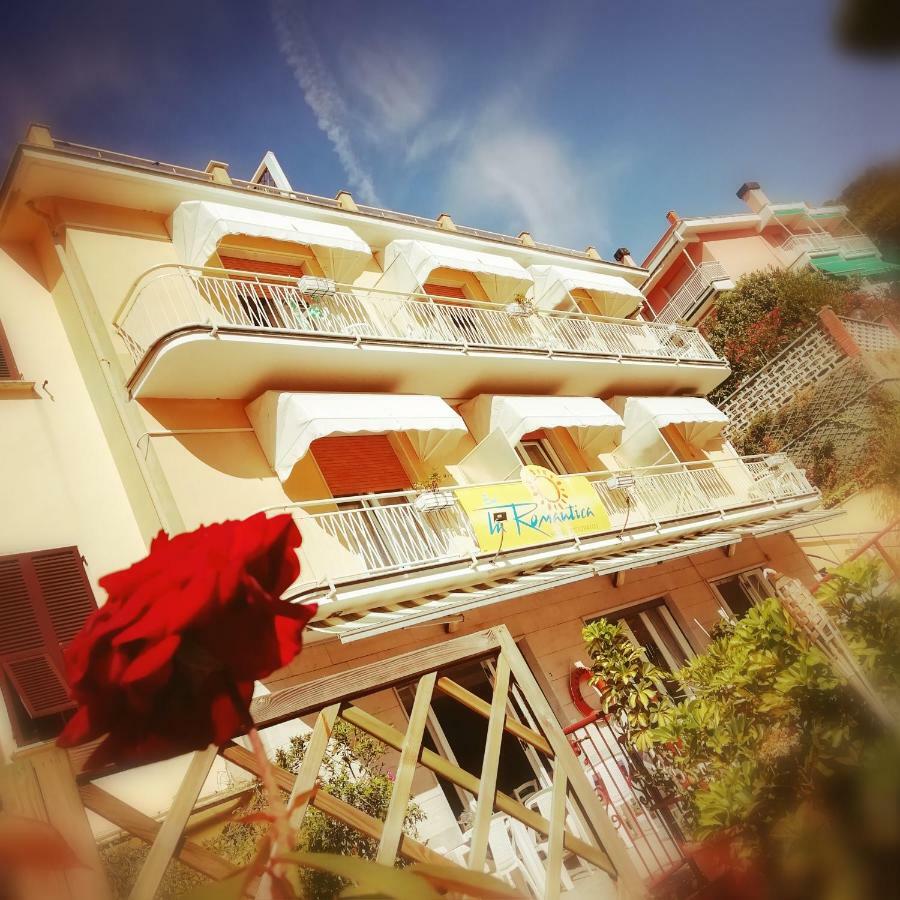 Hotel Eva La Romantica Moneglia Extérieur photo